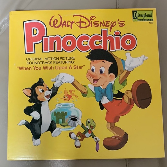 3 Rare Children’s Vinyl Records Howdy Doody, Pinocchio and Care Bears - Picture 4 of 7